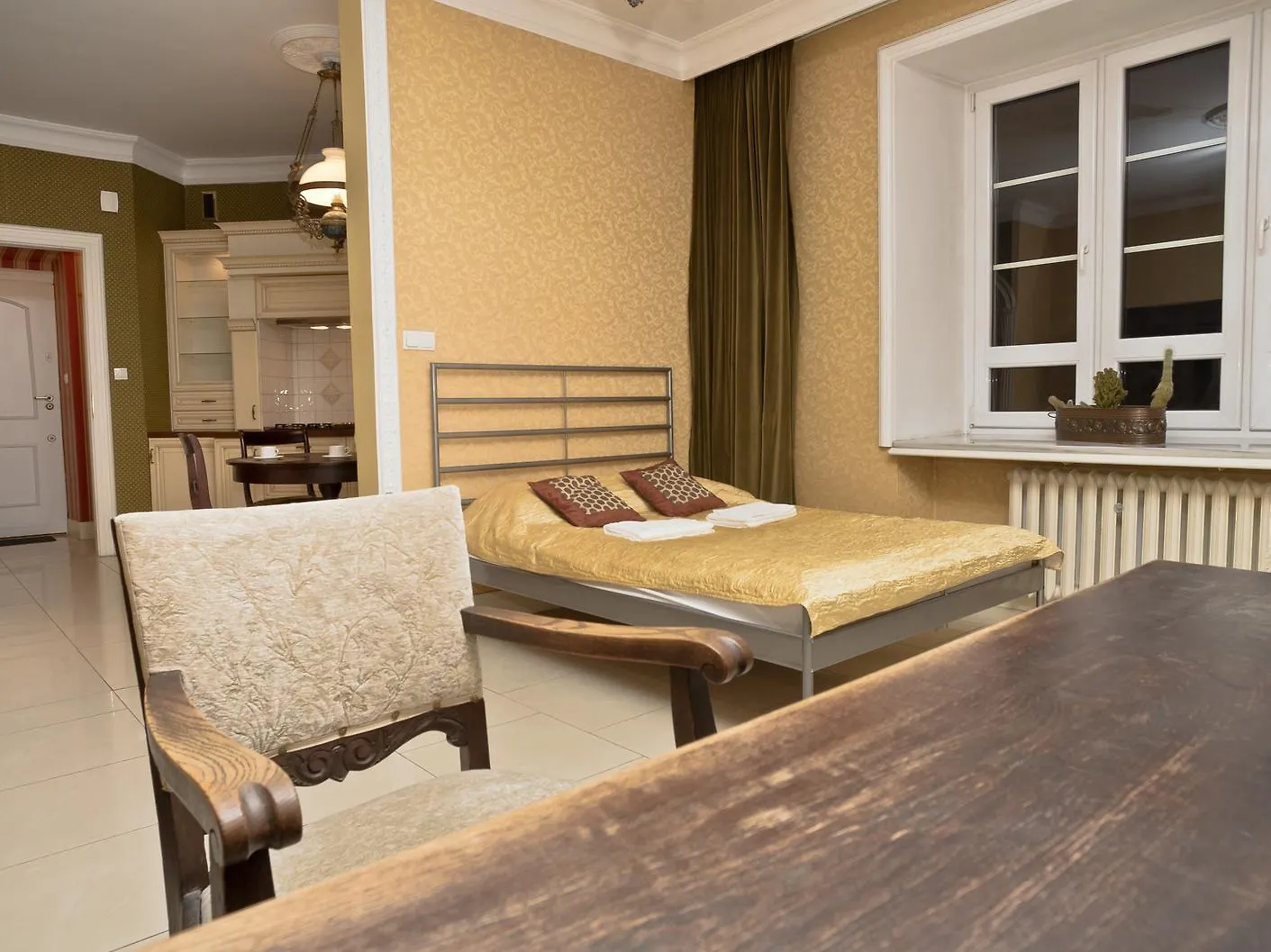 Goodnight Warsaw Apartments