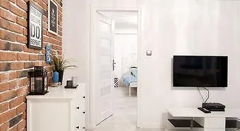 Goodnight Warsaw Apartments